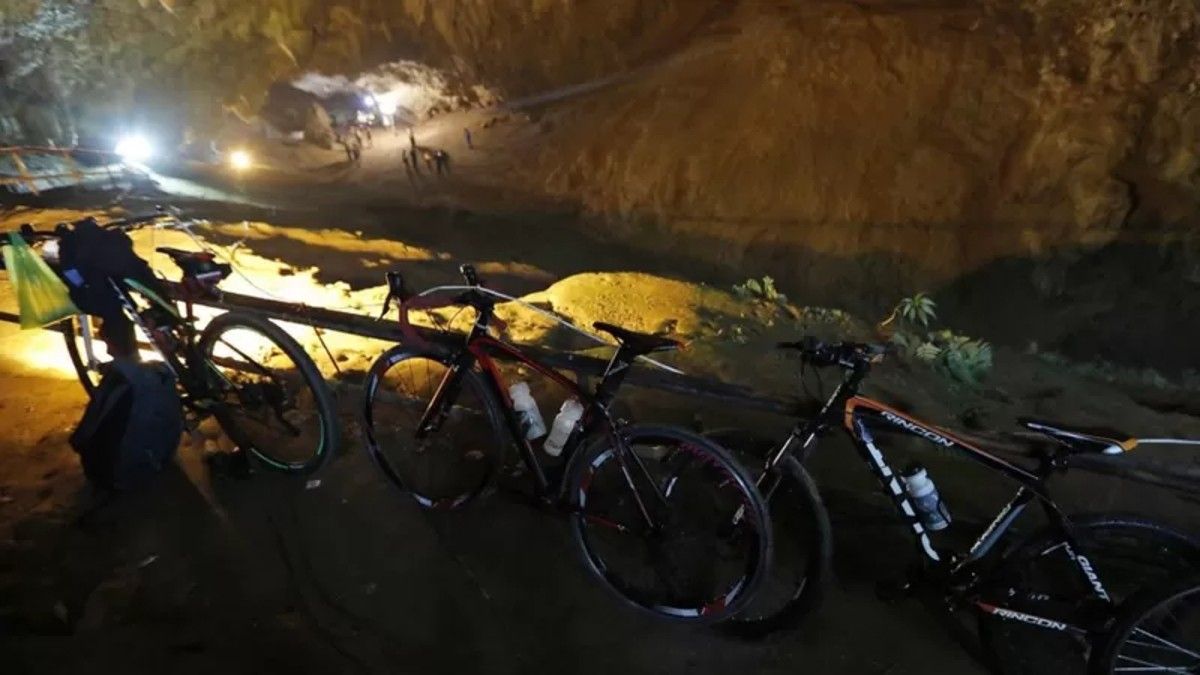 Así estaban las bicicletas de los chicos a la entrada a la cueva. 