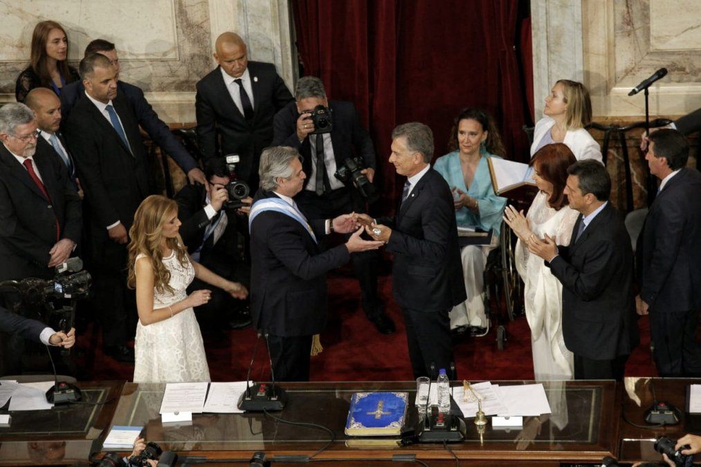 Las mejores fotos de la asunción de Alberto Fernández en el Congreso y la fiesta popular en las calles