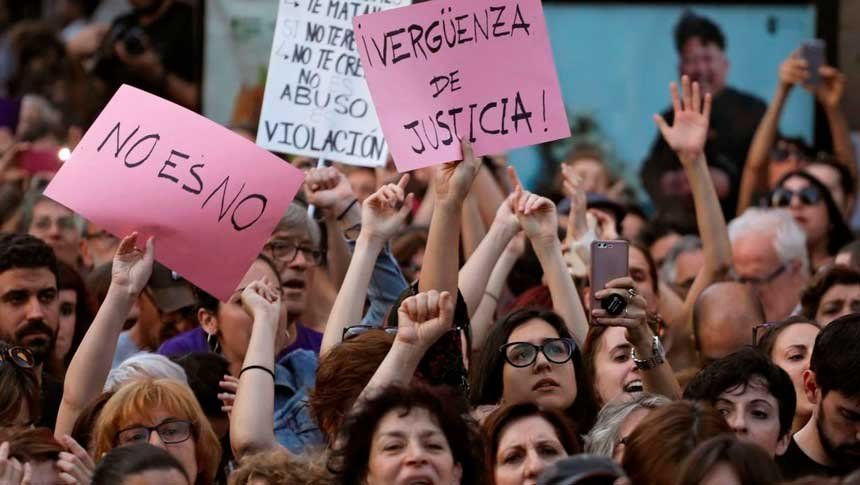 Acusado de violación fue declarado inocente porque la víctima usaba ropa interior de encaje