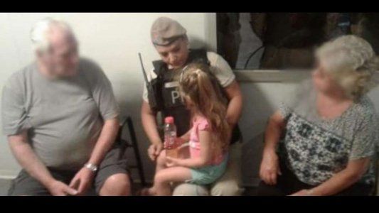 De terror: ladrones armados robaron un auto con una nena adentro