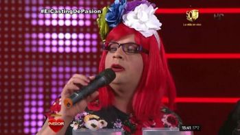 Rosita de Pasión: Que haga promoción en la puerta de su teatro, no en el mío