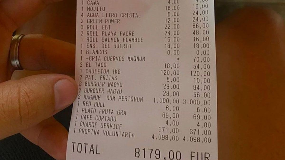 La cuenta que incluyen los 4000 euros que el abogado dejó de propina.