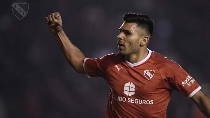 Copa Sudamericana: Independiente lo dio vuelta con un doblete de Romero y le ganó 2-1 a Independiente del Valle