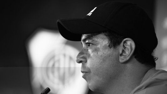 Gallardo: En el primer tiempo sufrimos porque Nacho Fernández estaba tocado y jugó limitado