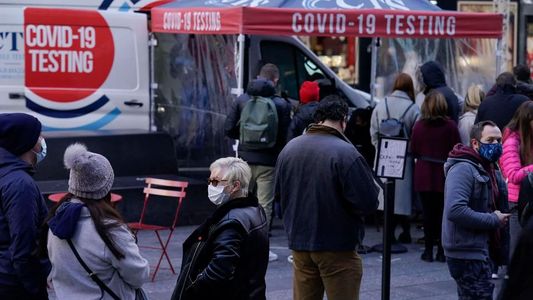 Ómicron: afirman que las vacunas conocidas son efectivas contra esa variante