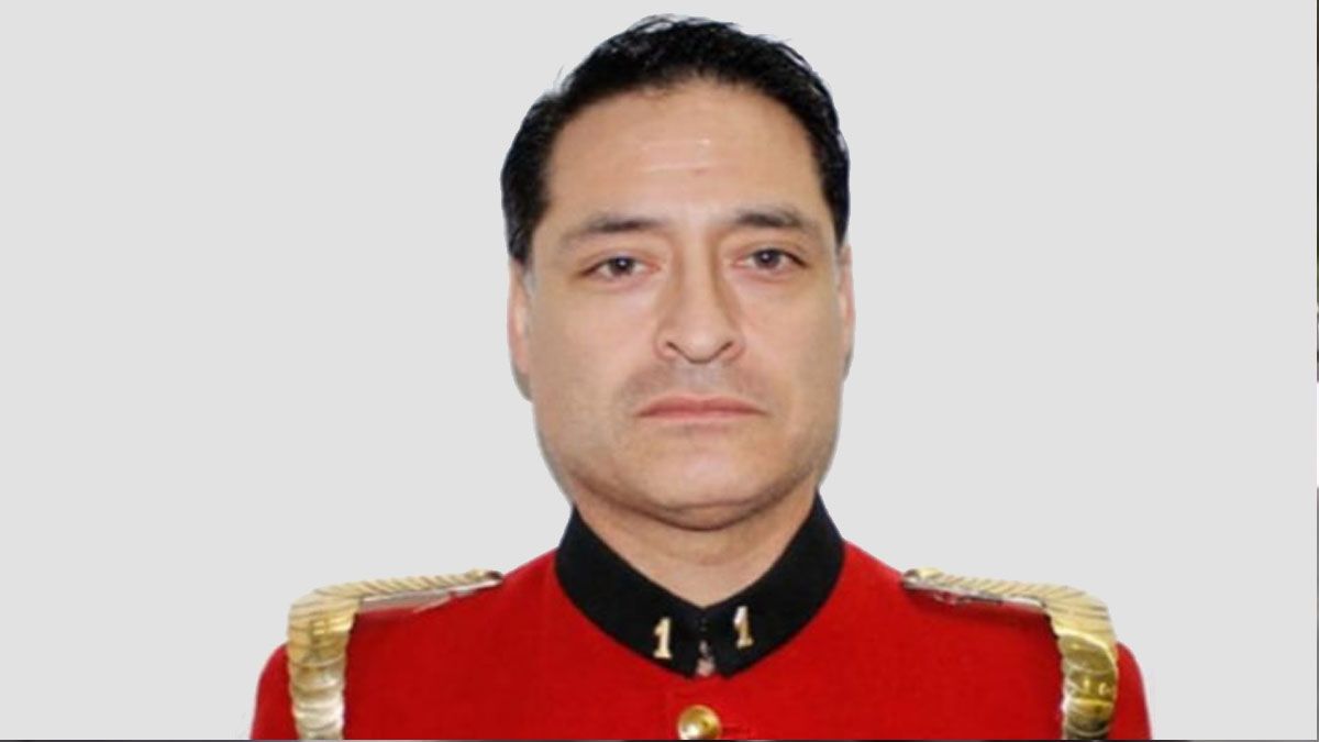 El bombero Claudio Villar Rodríguez, el funcionario aeronáutico que murió en el tiroteo en el aeropuerto de Santiago de Chile (Foto: Gentileza EMOL)     Fuente: Emol.com - https://www.emol.com/noticias/Nacional/2023/03/08/1088706/bombero-dgac-robo-frustrado-muerto.html