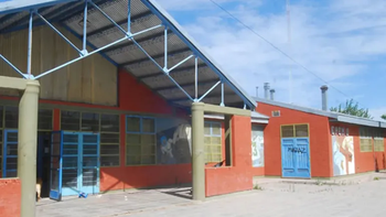 Neuquén: suspenden las clases en una escuela secundaria por peleas entre alumnos y amenazas con armas (Foto: LM Nequén). Neuquén: suspenden las clases en una escuela secundaria por peleas entre alumnos y amenazas con armas (Foto: LM Nequén).