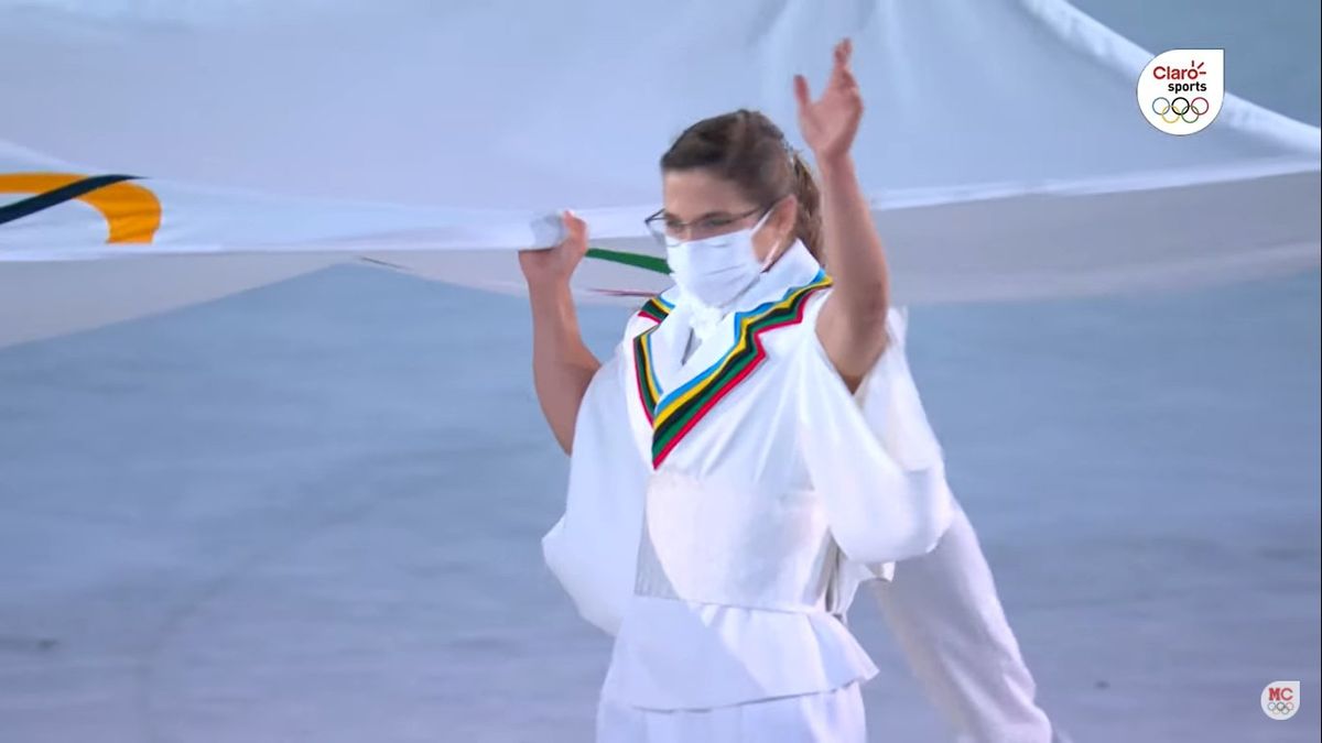 La judoca Paula Pareto fue reconocida en la Ceremonia Inaugural de los Juegos Olímpicos al entrar con la bandera olímpica.&nbsp;