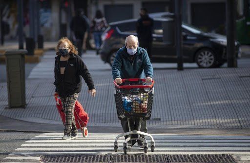 Fueron confirmados 9.230 nuevos casos de coronavirus y se superó la barrera de 400 mil contagios en el país