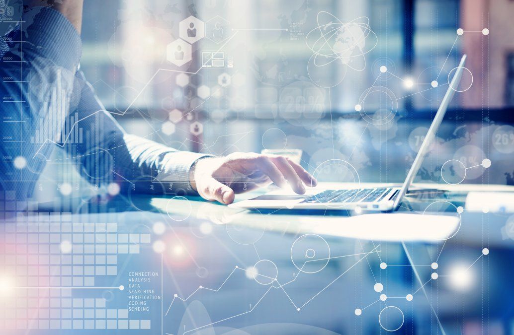 Los procesos de transformación digital se aceleraron durante 2020 y exigen cambios en la mentalidad de los empresarios PyMES. ¿Qué conviene más