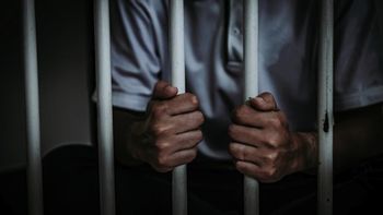 ¡Insólito! Escapó del arresto domiciliario y pidió ir a la cárcel porque no aguantaba a su mujer