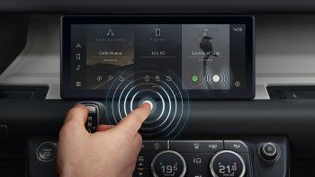 Pantalla Táctil predictiva, sin contacto, para ayudar a combatir las bacterias y los virus