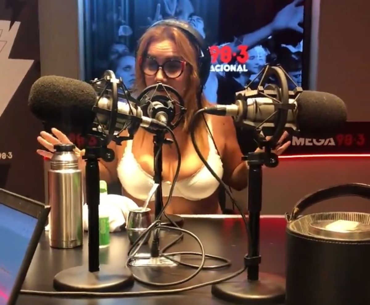 Yanina Latorre fulminó a Nancy Pazos tras su polémico desnudo en la radio:  Ridícula