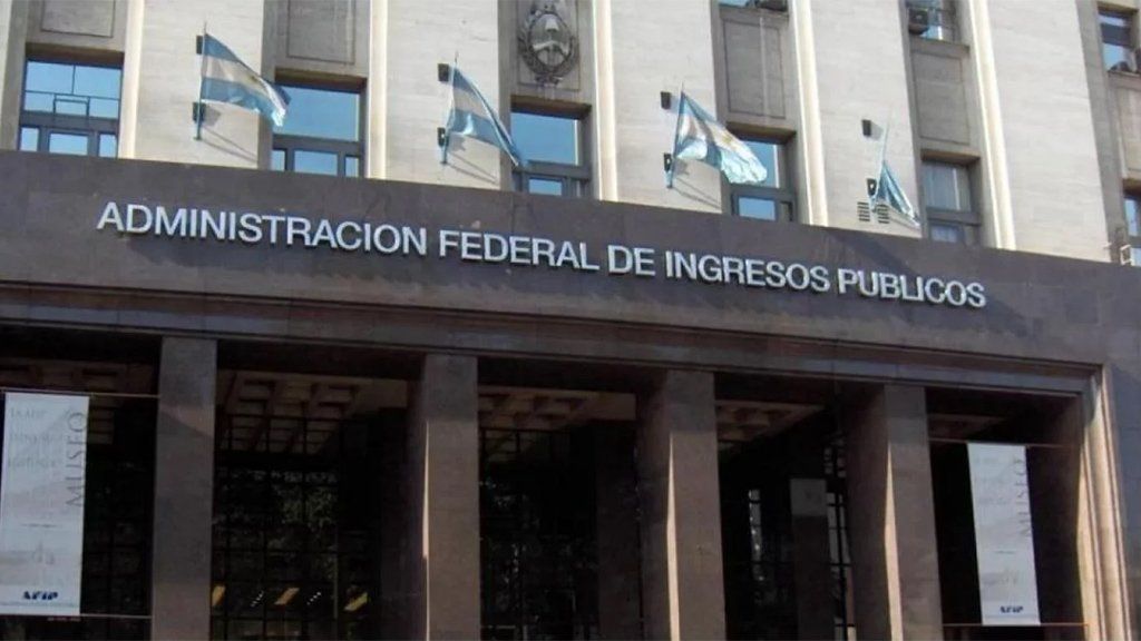 Mafia de las mudanzas: condenan en un juicio abreviado a 12 funcionarios aduaneros por contrabando y asociación ilícita