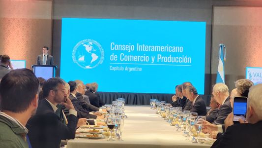 Wado de Pedro, a los empresarios: Ustedes son los verdaderos protagonistas de las inversiones que hacen falta