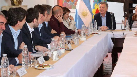 Mientras avanza el plan déficit cero, Macri dijo que tenemos los impuestos más altos del mundo y que hay que bajarlos