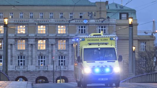 Al menos 15 muertos y 20 heridos en un tiroteo desde una Universidad en Praga