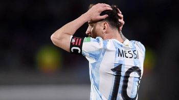 Messi no puede creer lo que pagaron por su camiseta. Messi no puede creer lo que pagaron por su camiseta.