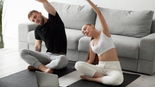 Cómo hacer yoga en casa