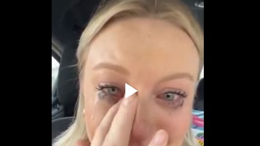 Fue a hacerse un tatuaje en la espalda y el resultado final la dejó devastada: Lloré todo...