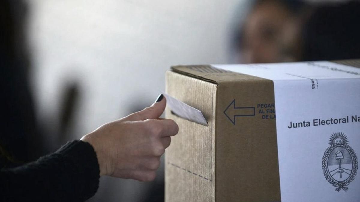 Una decisión de Javier Milei podría poner en jaque las elecciones del 2025. (Foto: Télam)