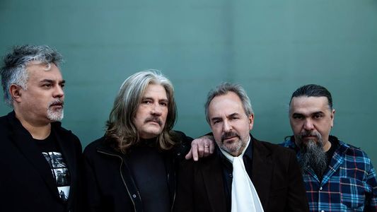 A 18 Minutos se presenta en vivo