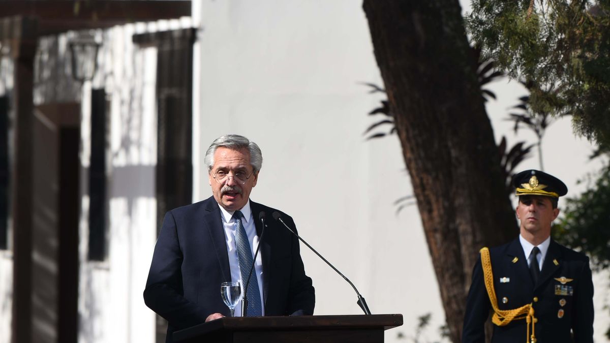 Alberto Fernández viajó a Tucumán para conmemorar el 206° aniversario de la Declaración de la Independencia. (Télam)