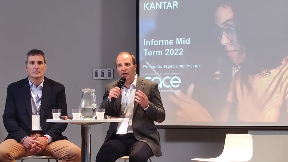 Gustavo Sambucetti y Alberto Calvo, de la C&aacute;mara Argentina de Comercio Electr&oacute;nico (CACE).&nbsp;