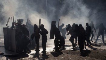 Chile: El embajador argentino confirmó que hay diálogo permanente entre Macri y Piñera por la crisis y los saqueos