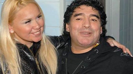 ¿Verónica Ojeda tiene filmados videos eróticos con Diego Maradona?