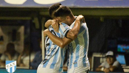 Boca perdió 2 a 1 contra Atlético Tucumán y quedó afuera de la lucha por el título