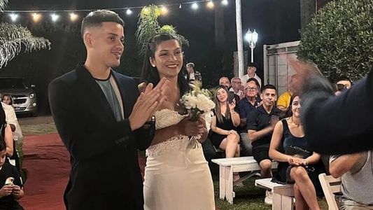 Un futbolista se casó con la camiseta de la Selección Argentina y sorprendió a todos