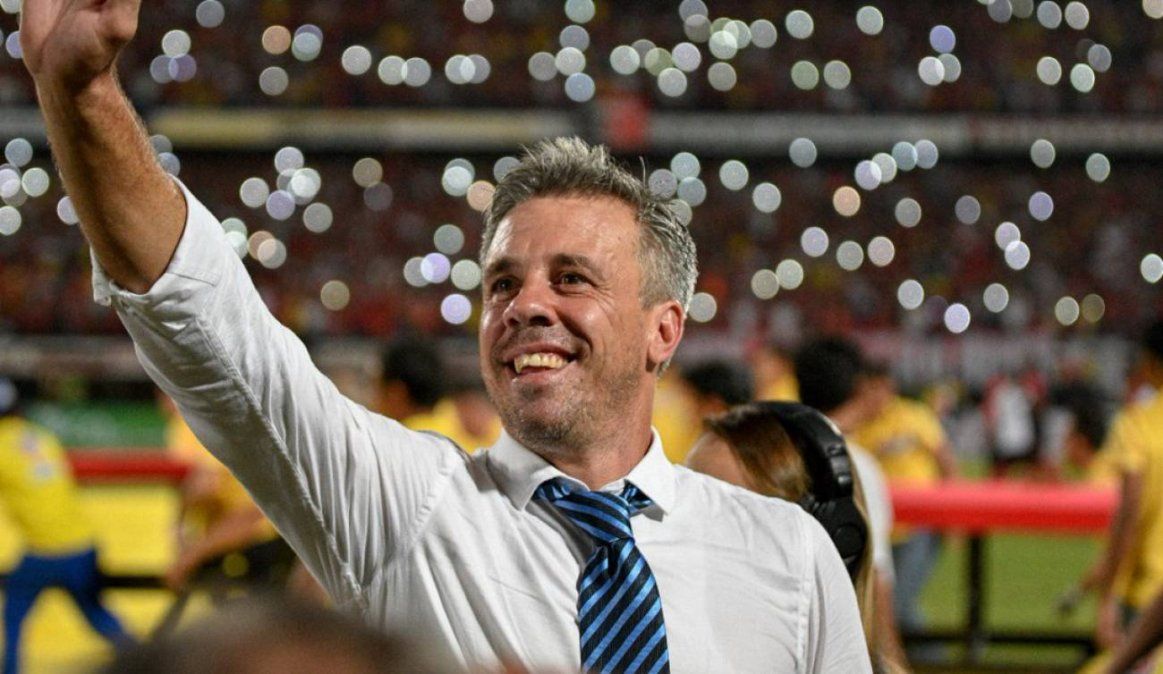 Ni Pellegrino ni Crespo: Pusineri es el nuevo técnico de Independiente