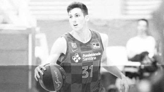 El basquetbolista argentino que aparece entre los 205 elegidos para el Draft de la NBA