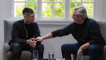 Alberto Fernández recibió a L- Gante, su novia y su hija Jamaica en Olivos Alberto Fernández recibió a L- Gante, su novia y su hija Jamaica en Olivos