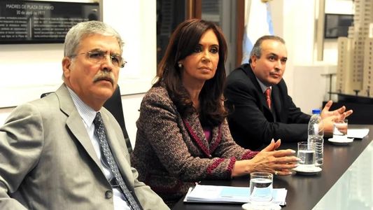 Causa corrupción en Obra Pública: la UIF pidió la absolución de Cristina Kirchner y de todos los acusados