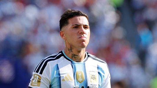 Tras la expulsión y la derrota en la final, Enzo Fernández rompió el silencio con un emotivo mensaje