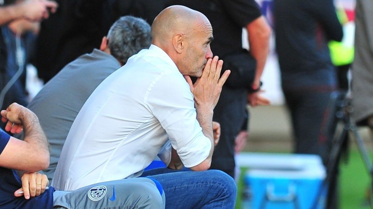 Paolo Montero no tuvo un buen paso por San Lorenzo.