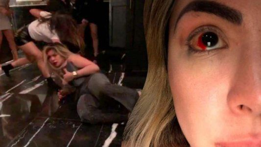 El video que muestra la brutal agresión a una actriz en el baño de un bar