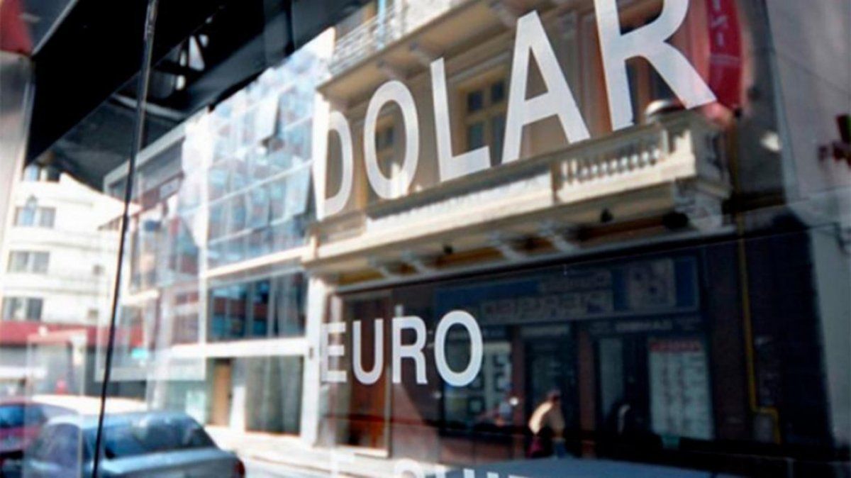 Tras el nuevo aumento de la tasa y el anuncio del Gobierno, cae la cotización del dólar