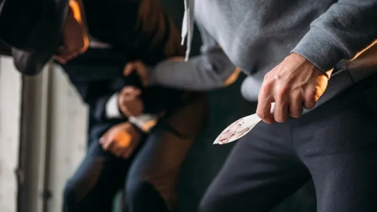 Merlo: apuñalaron a un adolescente para robarle el celular y debieron extirparle un riñón