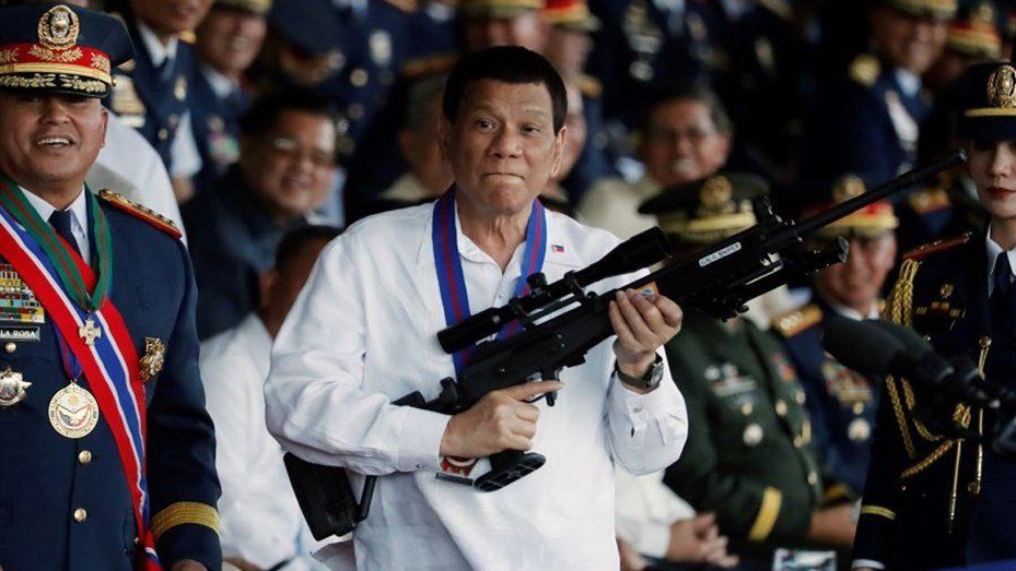 Presidente de Filipinas ordena disparar a matar a quienes incumplan la cuarentena