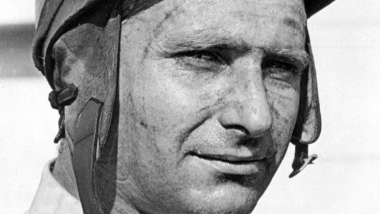 Mercedes-Benz conmemora los 109 años del nacimiento de Juan Manuel Fangio
