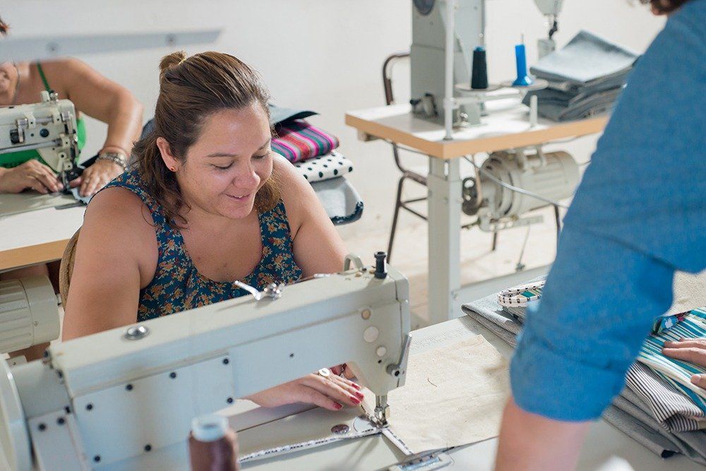 Mujeres rurales que trabajan en el emprendimiento Xinca.