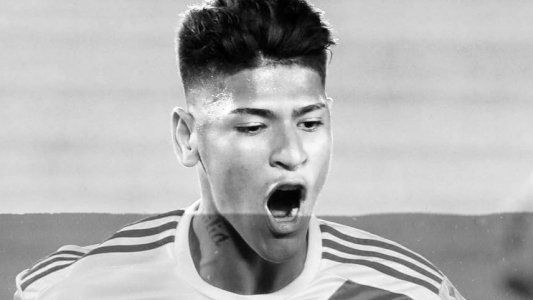 Jorge Carrascal, jugador de River, se suma a lo repatriados y viaja a Colombia