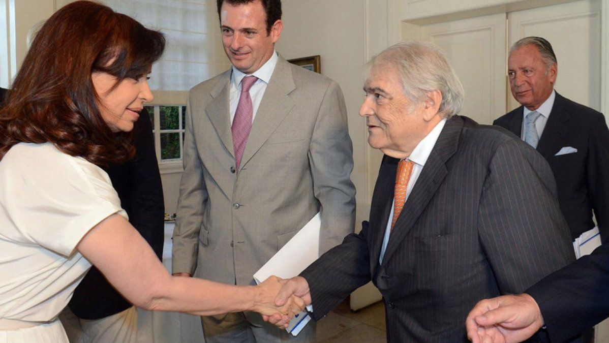 El ex titular de la UIA calificó al Gobierno como nefasto para la industria y admitió que podría votar a Cristina