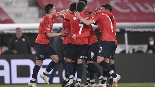 Con este golazo de Soñora, Independiente goleó a Colón y es líder de la Liga