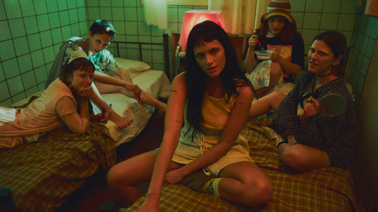 Oriana Sabatini lanza su nuevo tema, Chin Chin: Espero se empoderen para salir a comerse la noche