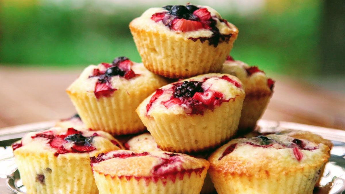 Fácil y rápido: cómo lograr que tus cupcakes de frutos rojos queden húmedos y llenos de sabor
