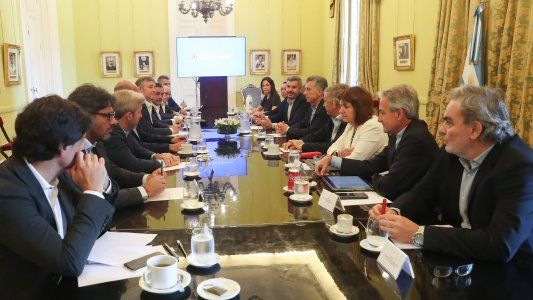 La no transición y el no golpe en Bolivia, los temas de la reunión de gabinete después del descanso de Macri